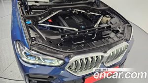 BMW X6 xDrive40i M Sport 2023 года из Южной Кореи