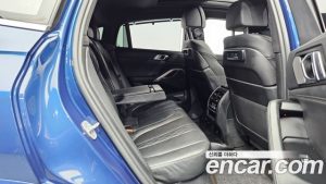 BMW X6 xDrive40i M Sport 2023 года из Южной Кореи