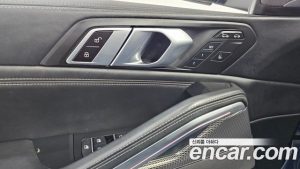 BMW X6 xDrive40i M Sport 2023 года из Южной Кореи