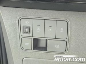 Hyundai Staria 4WD Lounge 9-Seater 2025 года из Южной Кореи