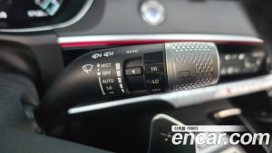 Genesis GV70 2.5T Бензин AWD 2024 года из Южной Кореи