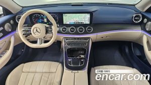 Mercedes-Benz E-Class E300d 4MATIC Coupe 2023 года из Южной Кореи