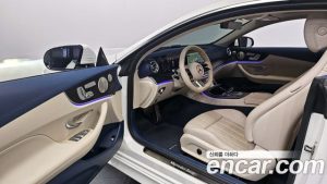 Mercedes-Benz E-Class E300d 4MATIC Coupe 2023 года из Южной Кореи