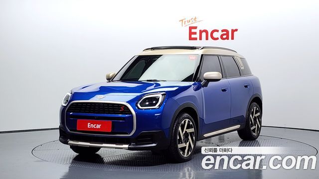 Mini Countryman ALL4 Favoured 2024 года из Кореи