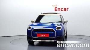 Mini Countryman ALL4 Favoured 2024 года из Южной Кореи