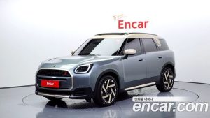 Mini Countryman ALL4 Favoured 2024 года из Южной Кореи