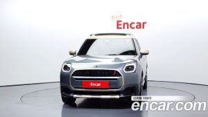 Mini Countryman ALL4 Favoured 2024 года из Южной Кореи