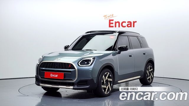 Mini Countryman ALL4 Favoured 2024 года из Кореи