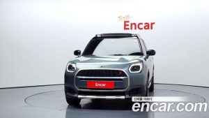 Mini Countryman ALL4 Favoured 2024 года из Южной Кореи