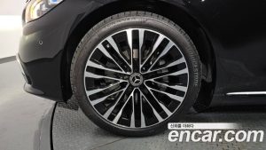Mercedes-Benz S-Class S450L 4MATIC 2023 года из Южной Кореи
