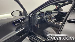 Mercedes-Benz C-Class C200 AMG Line 2024 года из Южной Кореи