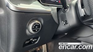 Mercedes-Benz C-Class C200 AMG Line 2024 года из Южной Кореи