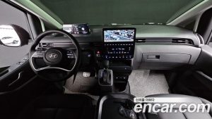 Hyundai Staria L3.5 Wagon 5 2025 года из Южной Кореи