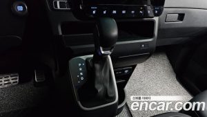 Hyundai Staria L3.5 Wagon 5 2025 года из Южной Кореи