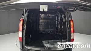 Hyundai Staria L3.5 Wagon 5 2025 года из Южной Кореи