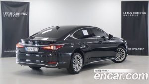 Lexus ES Luxury Plus 2026 года из Южной Кореи