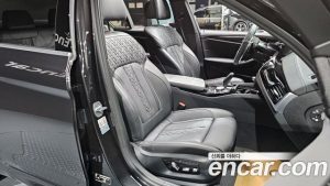 BMW 5-Series 530i M Sport 2023 года из Южной Кореи