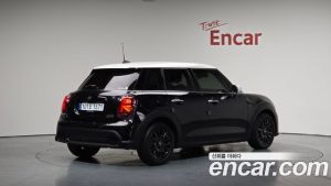Mini Cooper 5Door CLASSIC 2024 года из Южной Кореи