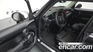 Mini Cooper 5Door CLASSIC 2024 года из Южной Кореи