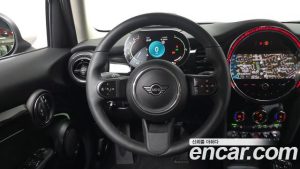 Mini Cooper 5Door CLASSIC 2024 года из Южной Кореи