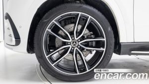 Mercedes-Benz GLS-Class GLS580 4MATIC 2024 года из Южной Кореи
