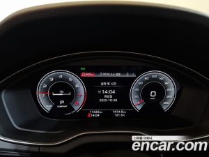 Audi Q5 45 TFSI 4WD Premium 2024 года из Южной Кореи