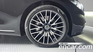 Mercedes-Benz S-Class S450L 4MATIC 2024 года из Южной Кореи