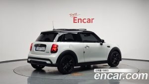 Mini Cooper CLASSIC Plus 2024 года из Южной Кореи