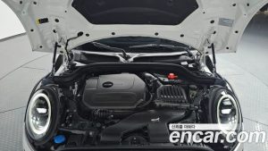 Mini Cooper CLASSIC Plus 2024 года из Южной Кореи