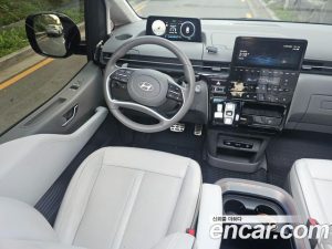 Hyundai Staria 4WD Lounge 9-Seater 2025 года из Южной Кореи