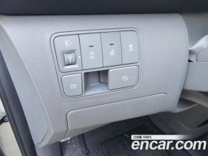 Hyundai Staria 4WD Lounge 9-Seater 2025 года из Южной Кореи