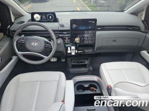 Hyundai Staria 4WD Lounge 9-Seater 2025 года из Южной Кореи