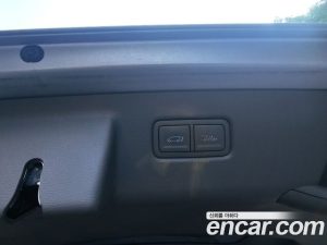 Hyundai Staria 4WD Lounge 9-Seater 2025 года из Южной Кореи