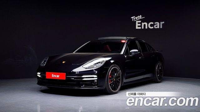 Porsche Panamera 4.0 GTS 2023 года из Кореи