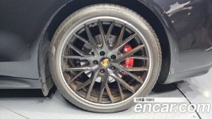 Porsche Panamera 4.0 GTS 2023 года из Южной Кореи