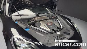 Porsche Panamera 4.0 GTS 2023 года из Южной Кореи