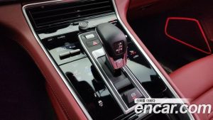 Porsche Panamera 4.0 GTS 2023 года из Южной Кореи