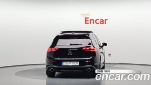 Volkswagen Golf 2.0 GTI 2024 года из Южной Кореи