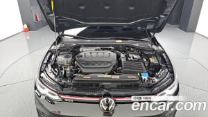 Volkswagen Golf 2.0 GTI 2024 года из Южной Кореи