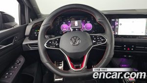 Volkswagen Golf 2.0 GTI 2024 года из Южной Кореи