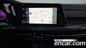 Volkswagen Golf 2.0 GTI 2024 года из Южной Кореи
