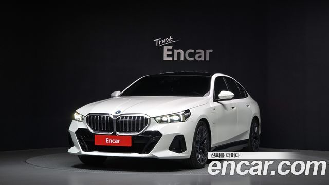 BMW 5-Series 530e M Sport 2024 года из Кореи