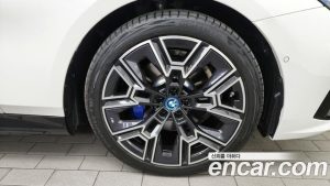 BMW 5-Series 530e M Sport 2024 года из Южной Кореи