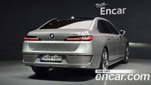 BMW 7-Series 740i sDrive Design Pure Excellence 2023 года из Южной Кореи