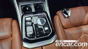 BMW 7-Series 740i sDrive Design Pure Excellence 2023 года из Южной Кореи