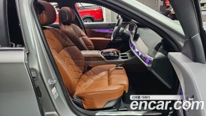 BMW 7-Series 740i sDrive Design Pure Excellence 2023 года из Южной Кореи