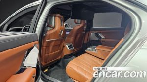 BMW 7-Series 740i sDrive Design Pure Excellence 2023 года из Южной Кореи