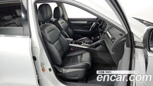 Renault-KoreaSamsung QM6 2.0 GDe LE Signature 2WD 2023 года из Южной Кореи