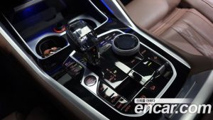 BMW X6 xDrive40d M Sport Online Exclusive 2023 года из Южной Кореи