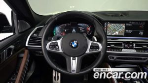 BMW X6 xDrive40d M Sport Online Exclusive 2023 года из Южной Кореи